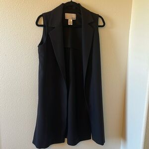 Bar lll sleeveless long blazer with slits on side